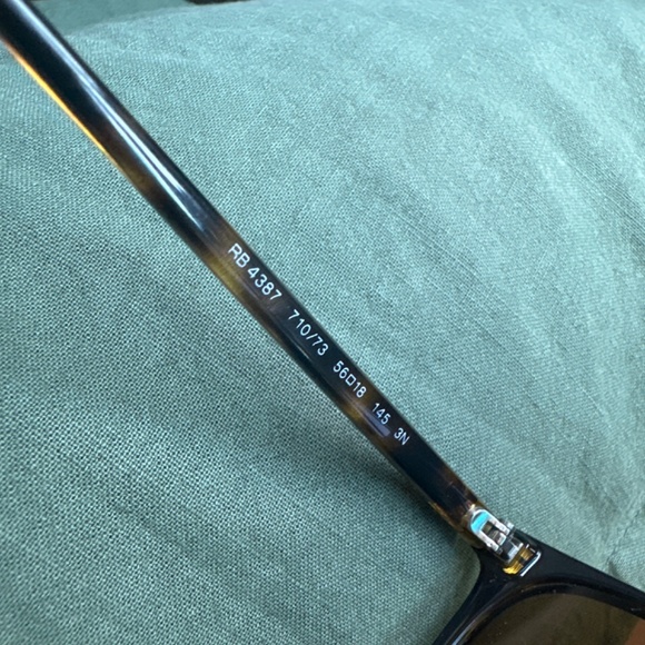 Ray Ban 4387 - Picture 6 of 13